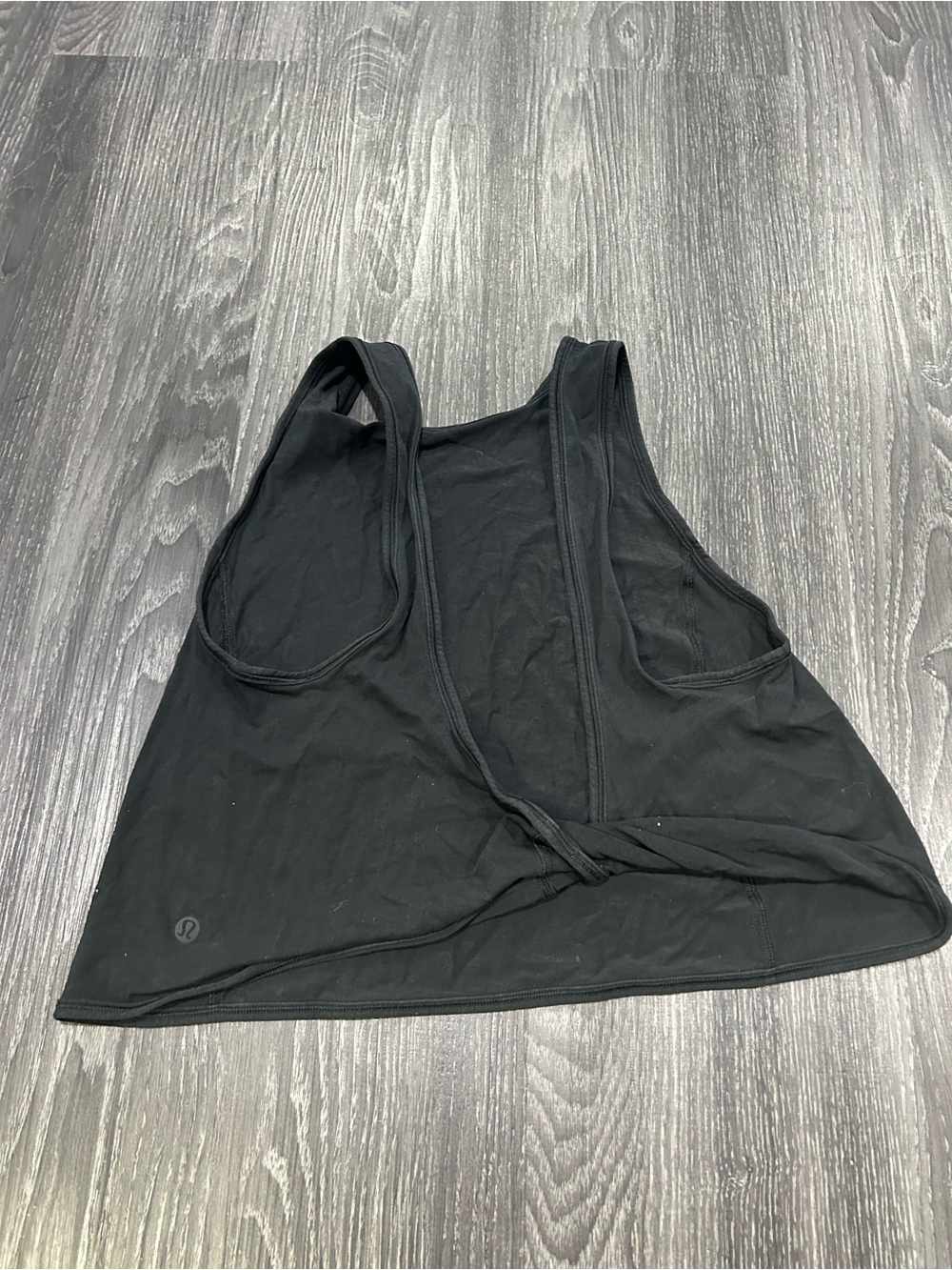lululemon athletica Black Scoop Neck Tank Top Small
